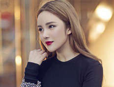 作品《预谋》许佳慧